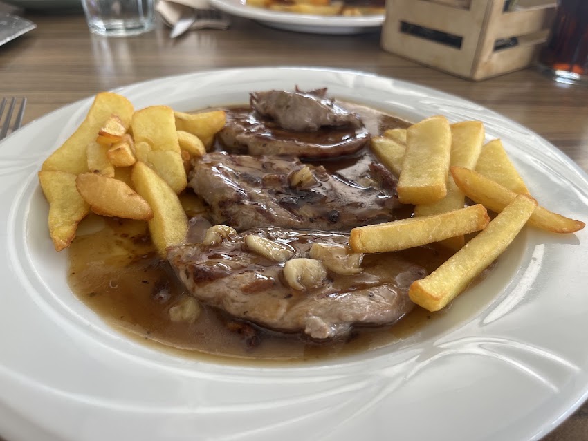 Traviexo restobar