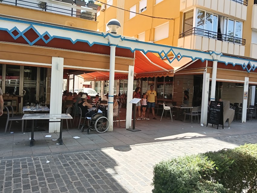 Bar La Cueva Torre del Mar – Freiduria – Marisqueria