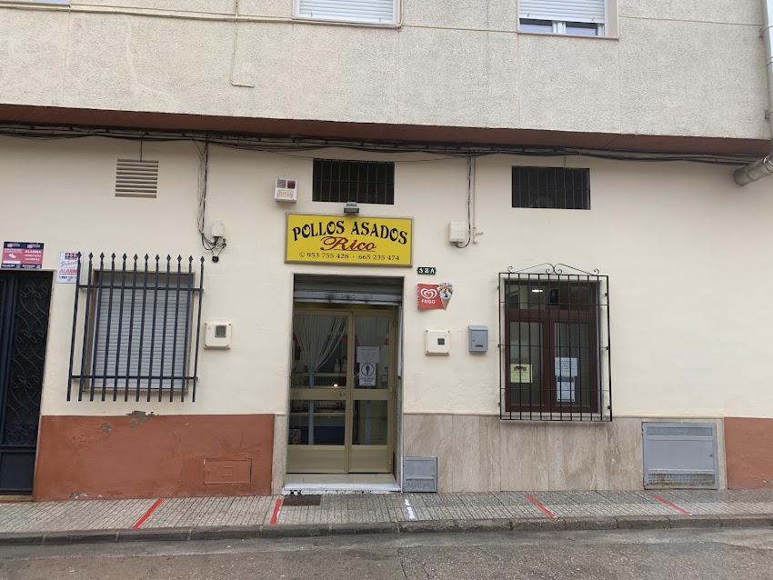 Asador de pollos Rico «Las Canteras»