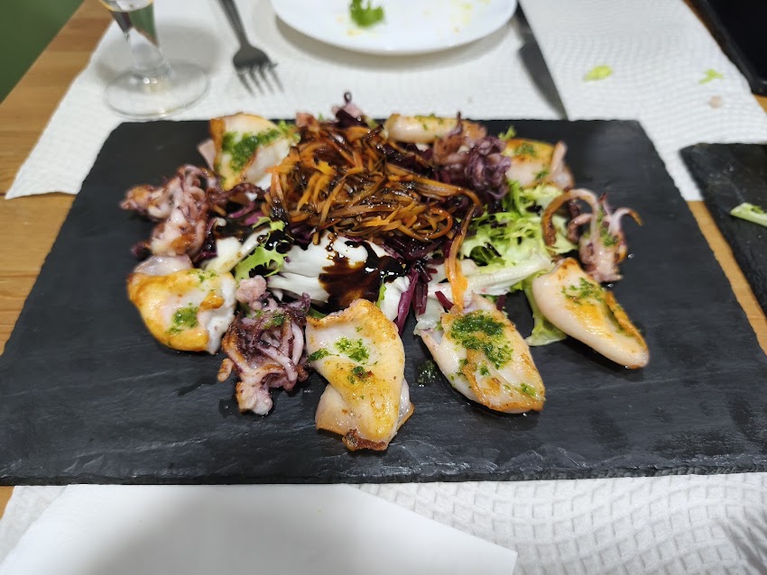 OLÉ Y AJÍ COMIDA MEDITERRANEA Y LATINA
