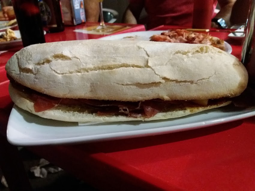 Pizzería Lara (Peal de Becerro)