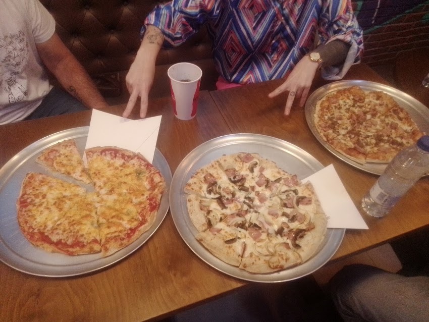 Pizzón Pizza (Bowling Linares)