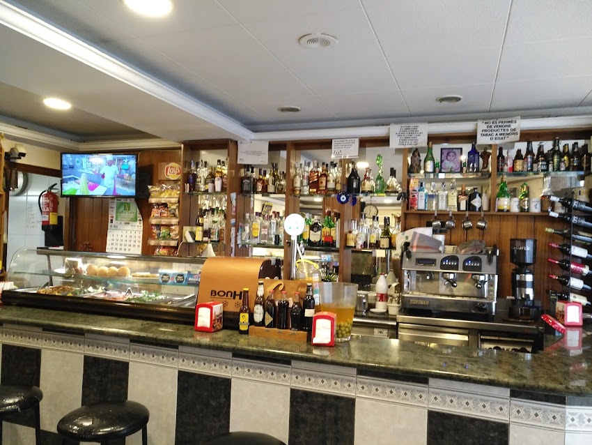 Tapas Variadas Y Torradas