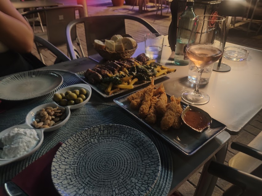 Con-sentido taberna