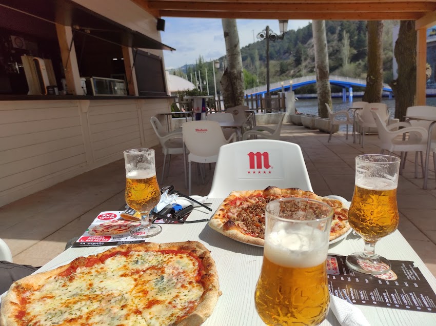 PIZZERIA LA CABAÑA