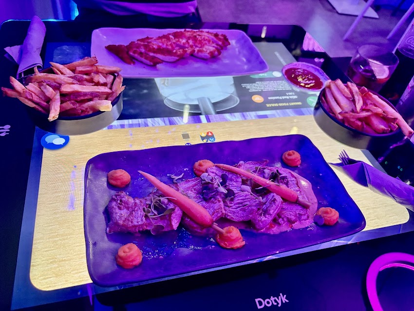 NÜA Smart Restaurant