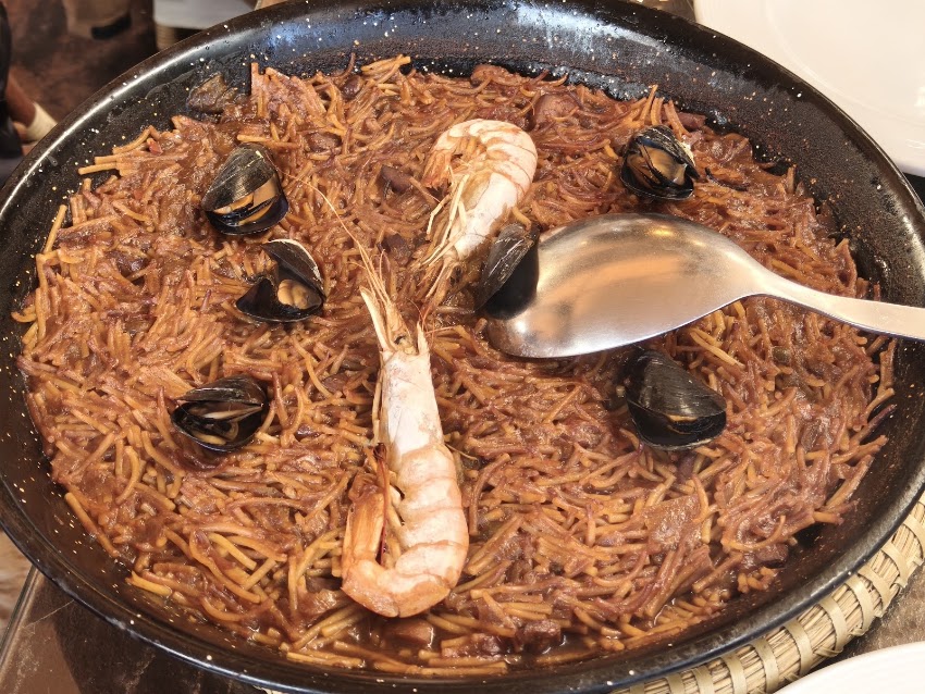Arrossos i brasa «Mos»