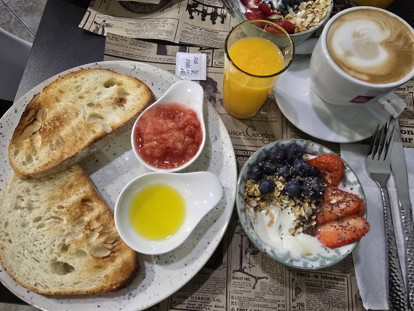 Marianne Coffee & Breakfast