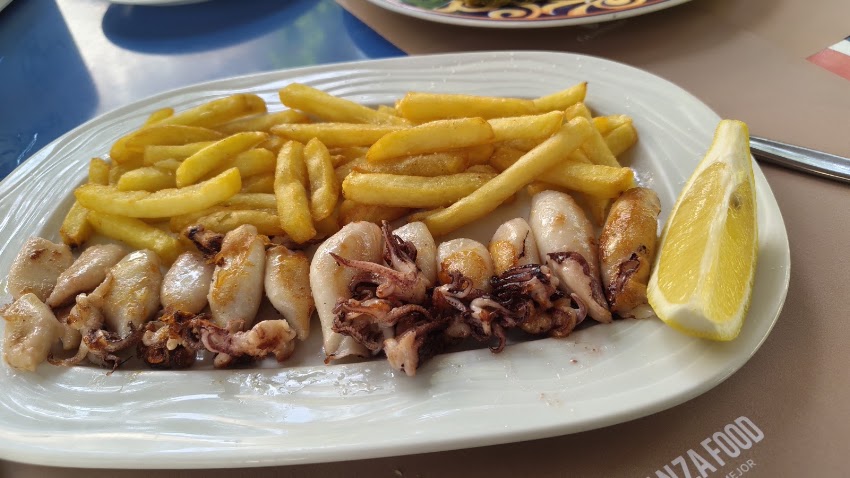 Restaurante nacimiento del Río San Juan