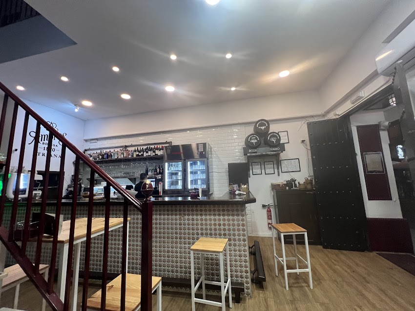 Bodega Amores 1870 Triana