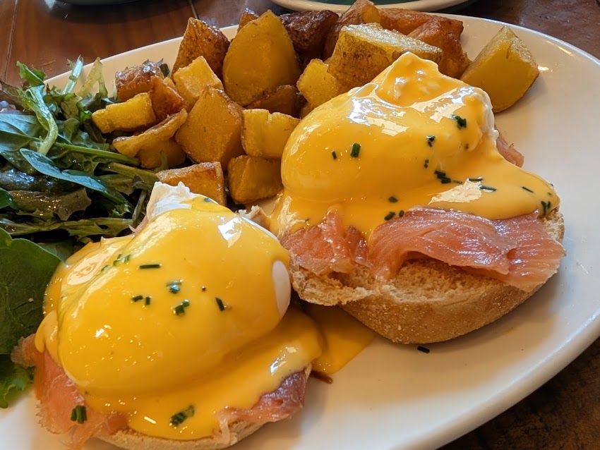 Brunch Corner – La Virgen