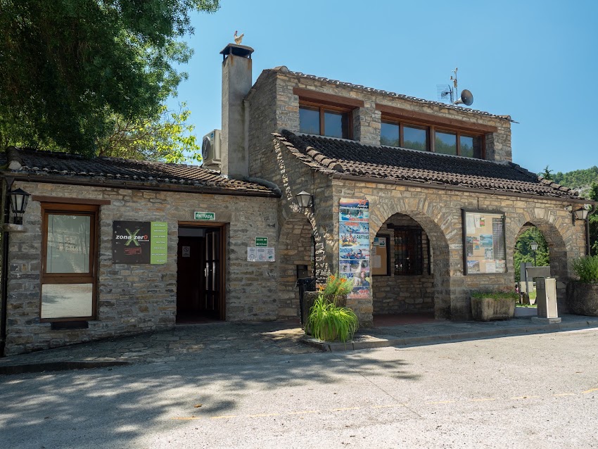 Morillo de Tou – Pueblo Recuperado – Centro de Vacaciones