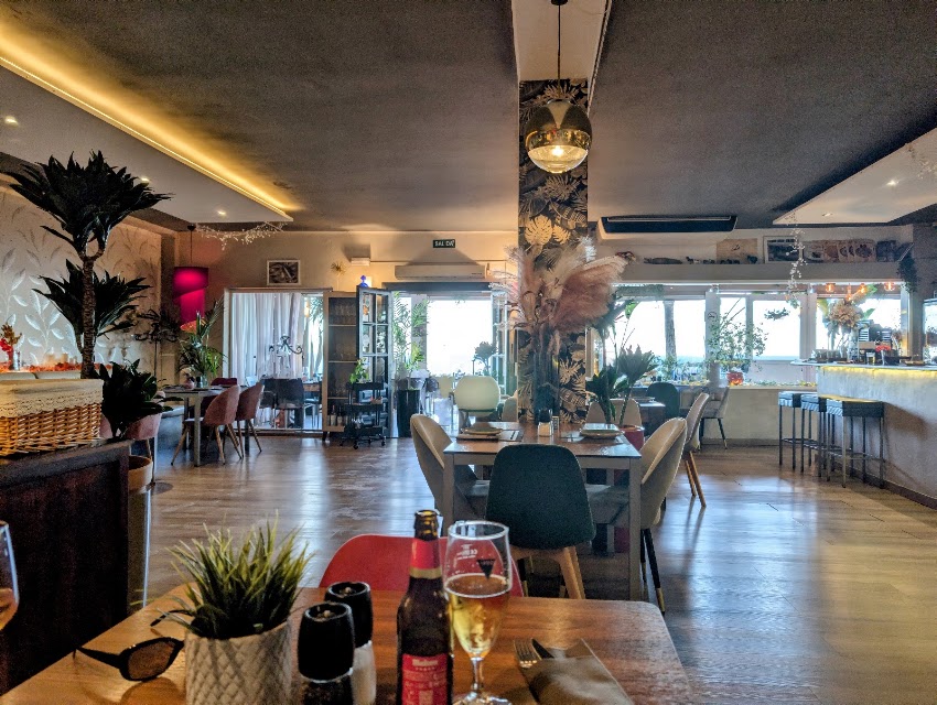 La Cabaña bar & grill