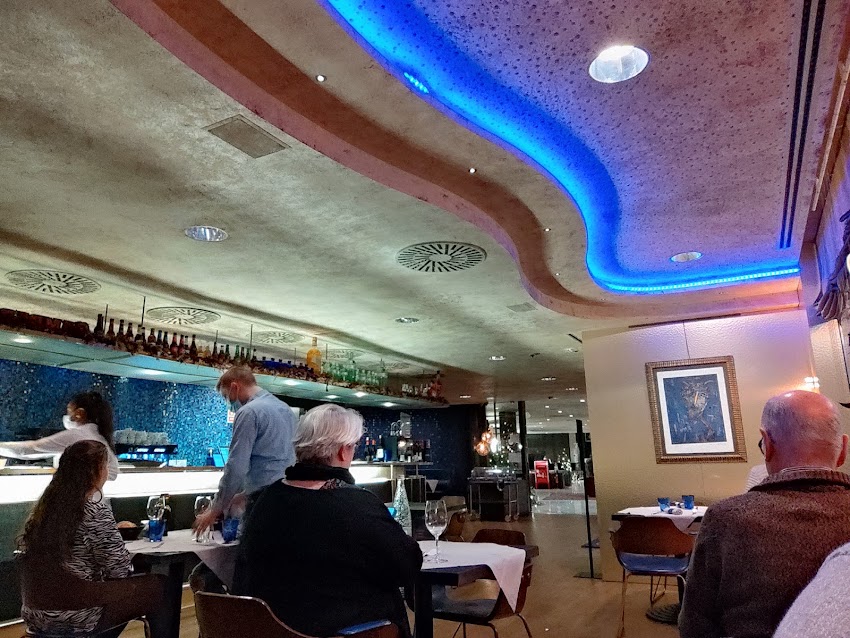 Indigo Restaurant & Lounge