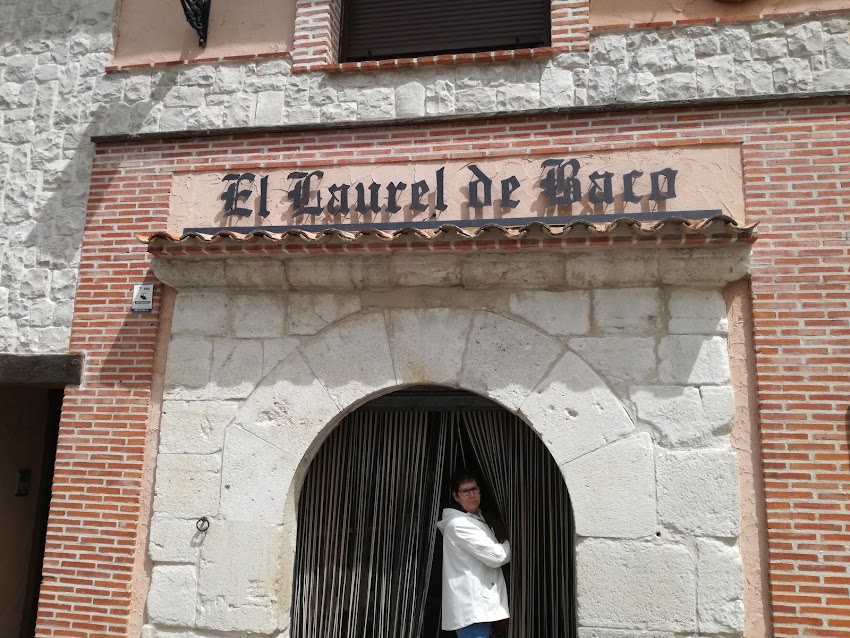 RESTAURANTE LAUREL DE BACO