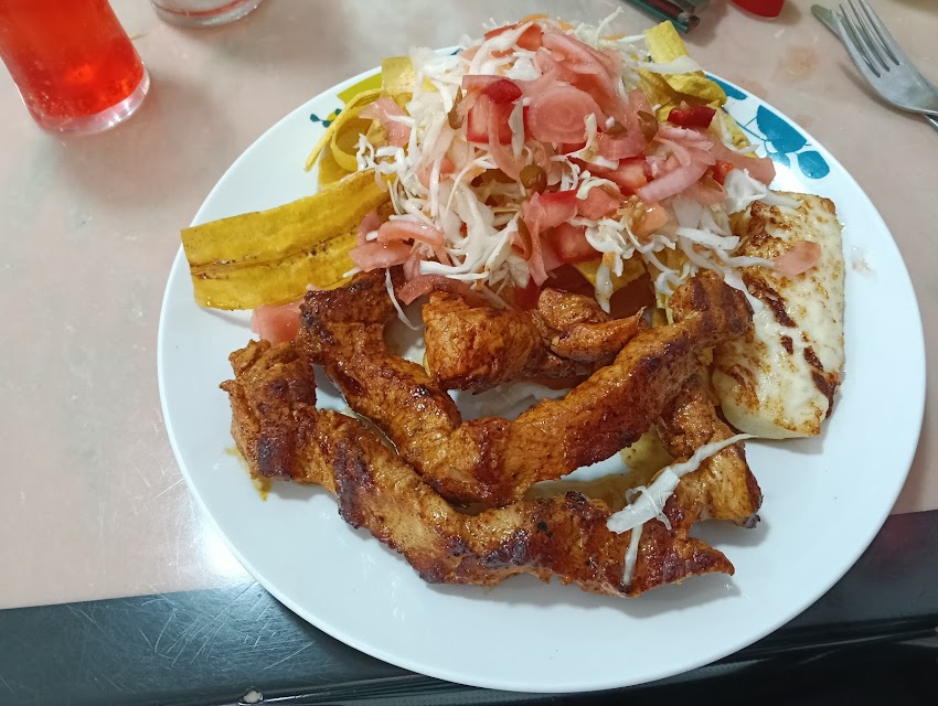 Bar el zanate NICARAGÜENSE
