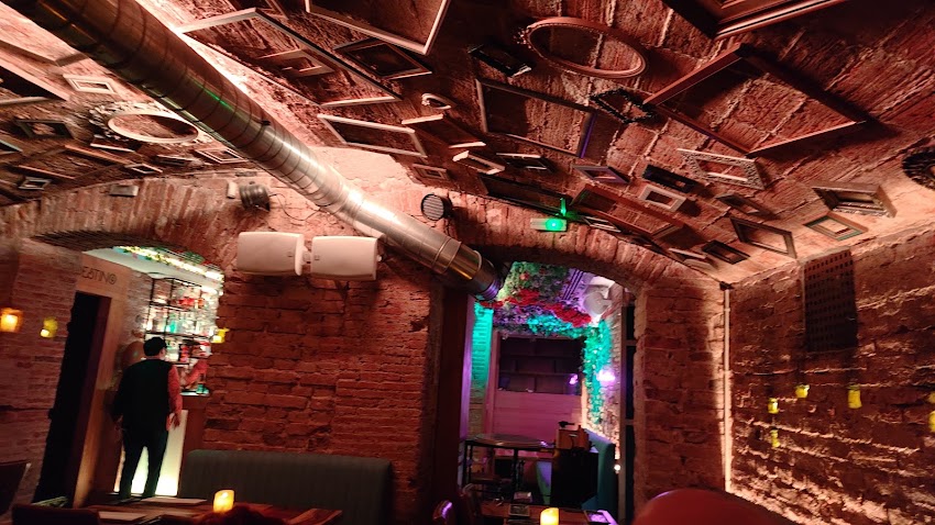 The Green Dog Café