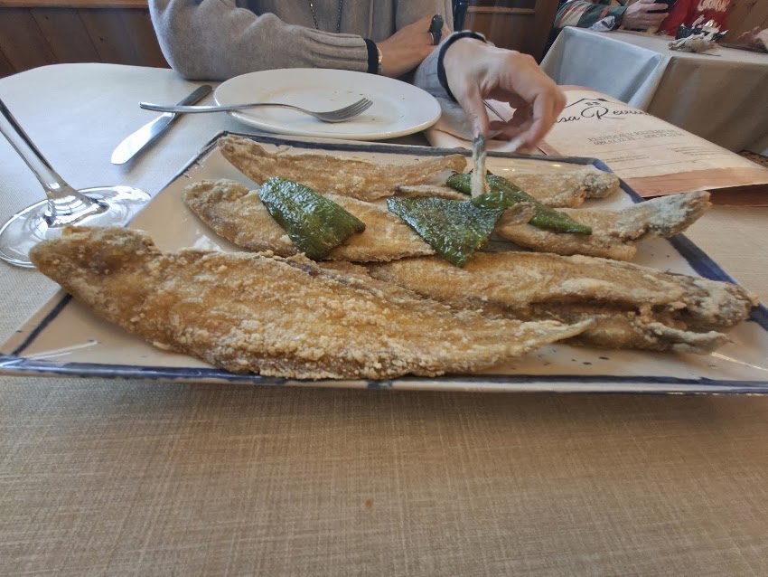 Taberna Casa Revuelta «LA RINCONÁ «.