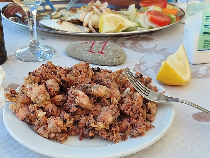 RESTAURANTE CAFETERÍA LA MAR.