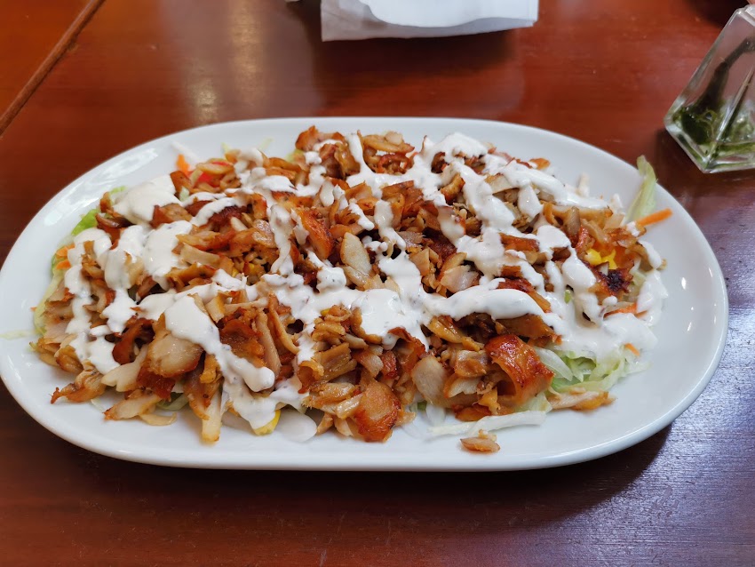 Bar Caprizi (Restaurant De Kebab, Pizzes i Pollastre) Halal