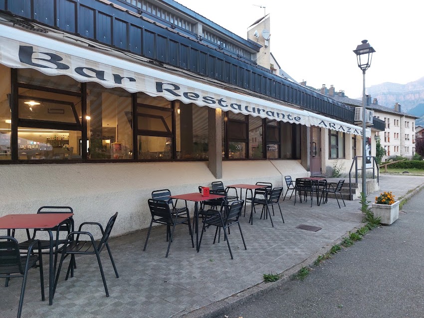 Arazas bar