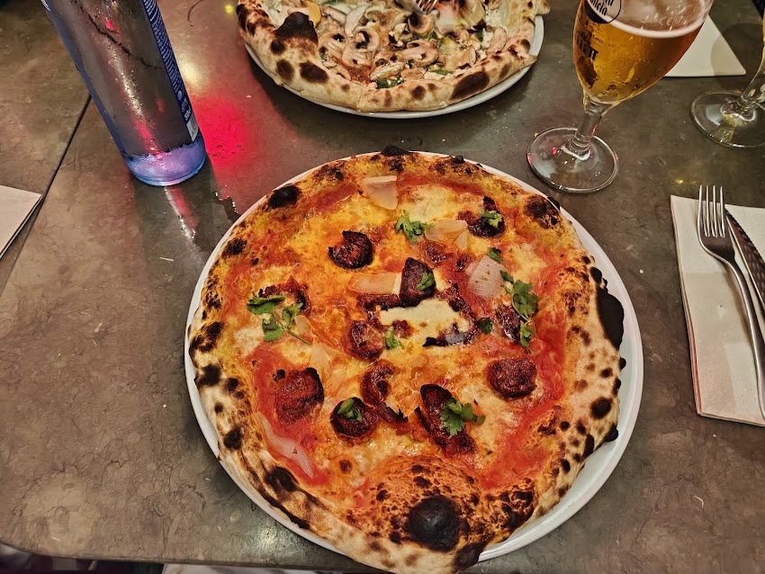 Can Pizza Universitat · Gluten & NO GLUTEN