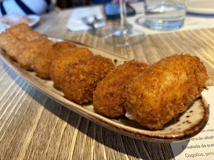Bāsterra GastroBar