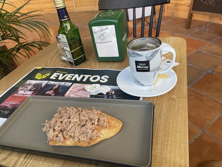 Lemon Book & Coffe