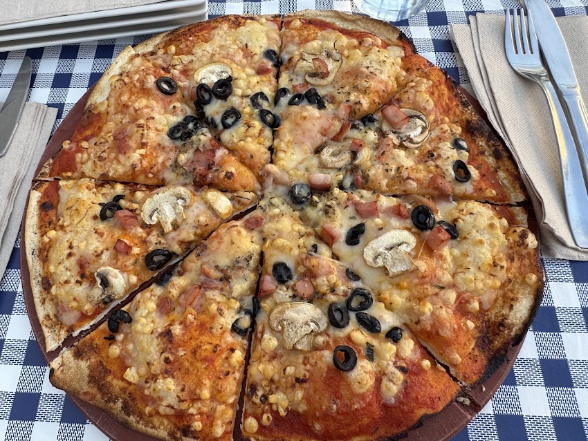 La Orilla – Pizzería
