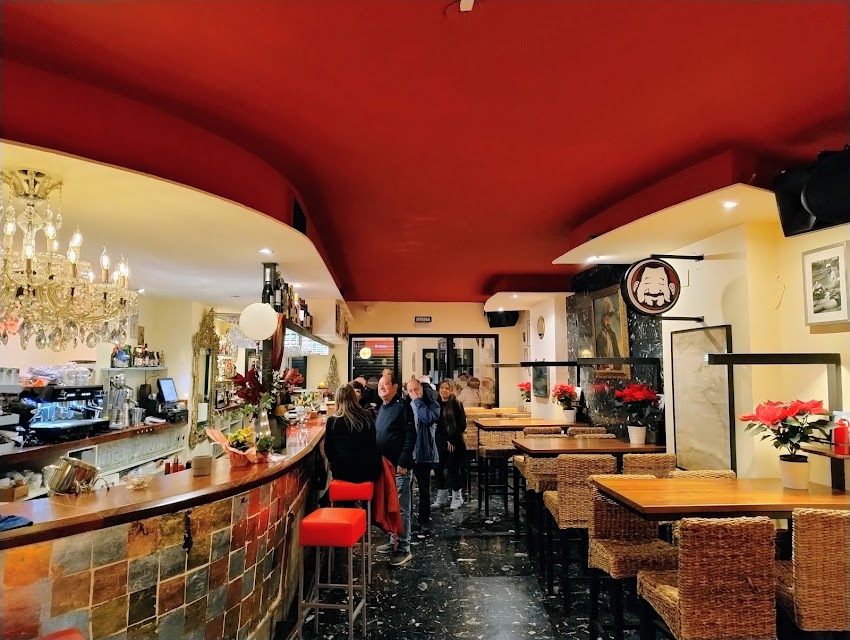 Alvarito’s Bar