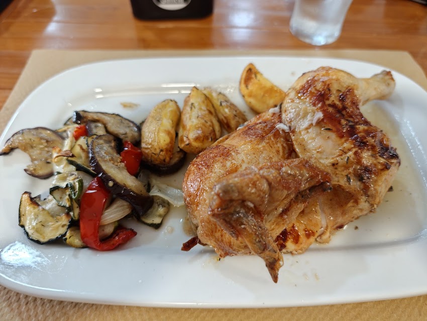 Del Tomate Bar & Food