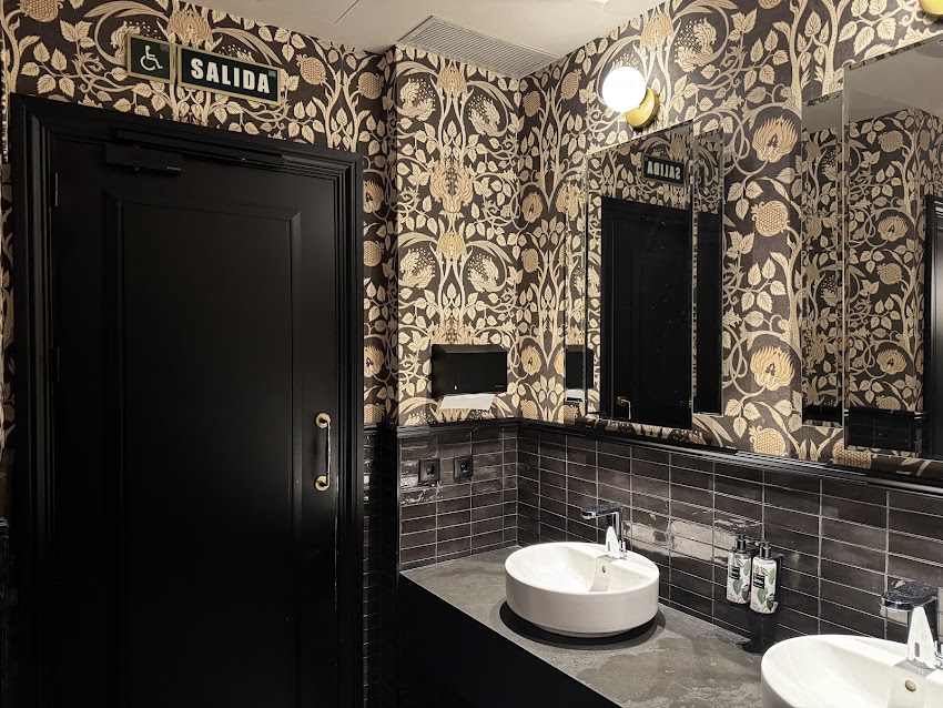 Art Déco Café