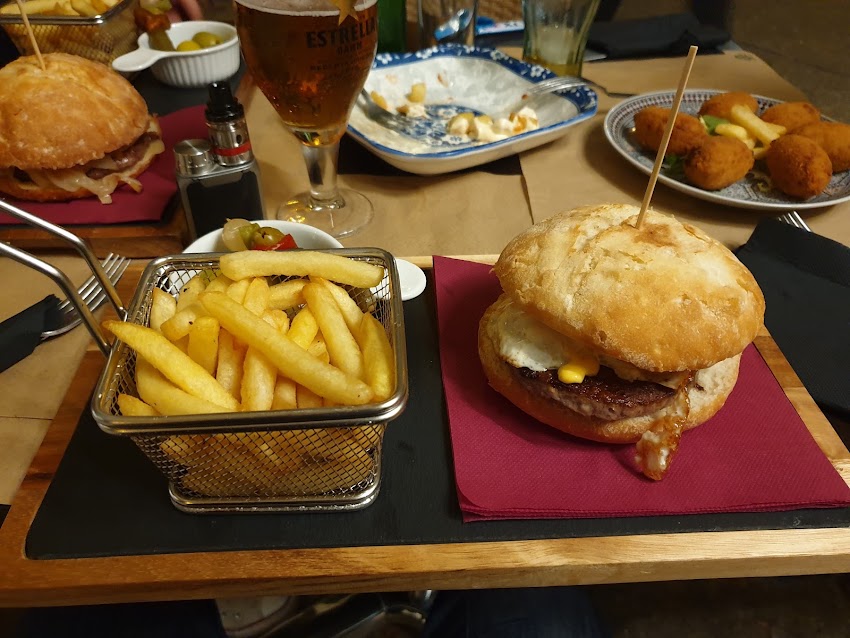 Tarek Bar Restaurant