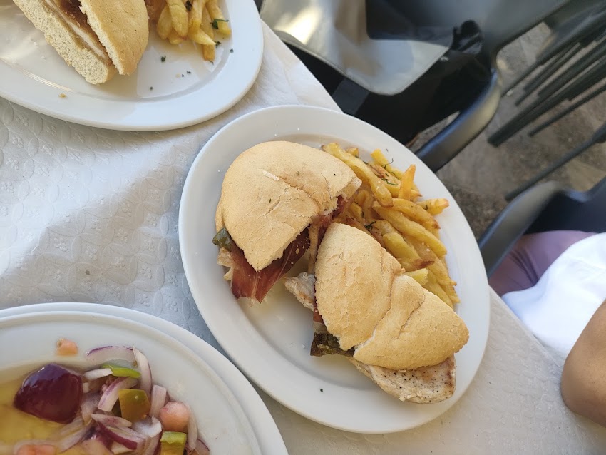 Hostal Restaurante Santa Ana