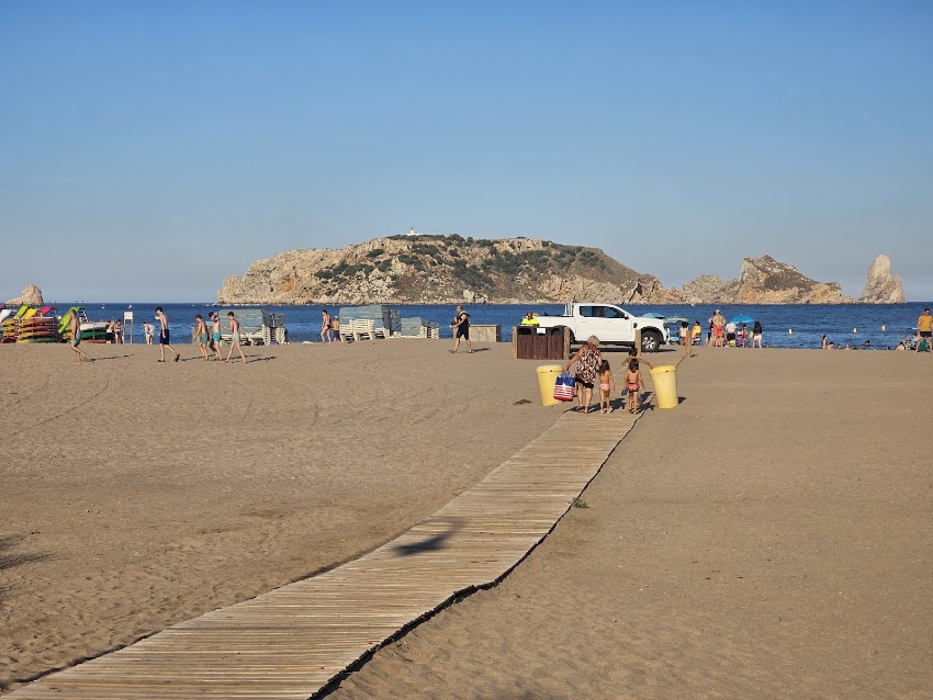 Salitos Beach Club