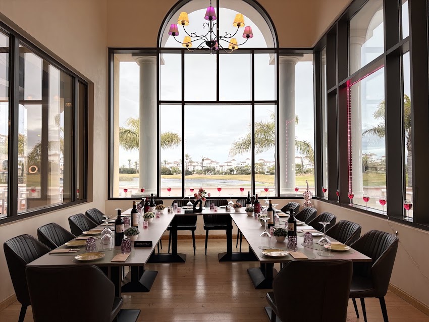 Wine and dine restaurant