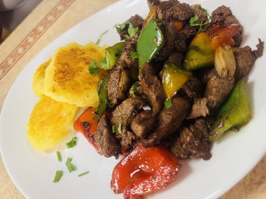 La Brasa Roja