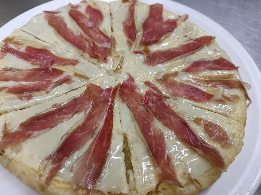 Malache Bar.