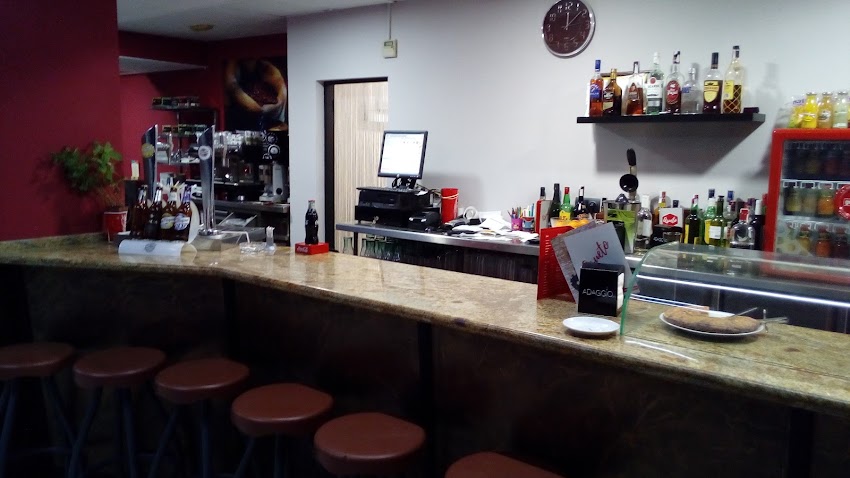Asueto, Cafeteria Bar Restaurant