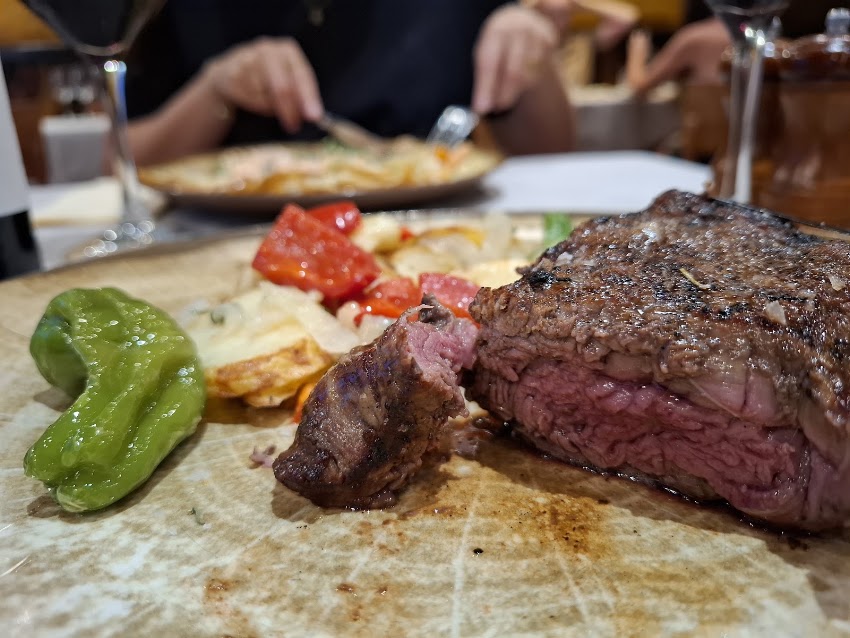 Fariones Grill