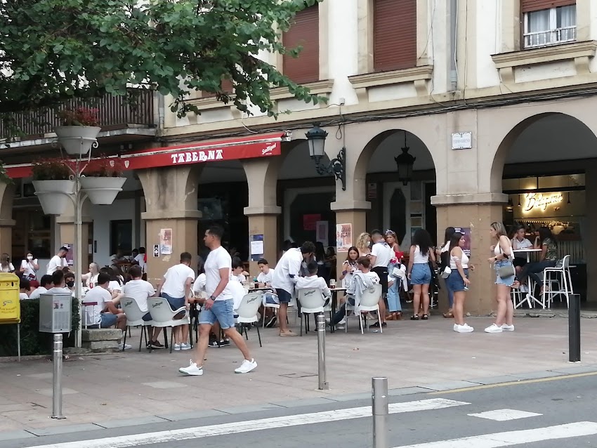 ARRIEN TABERNA
