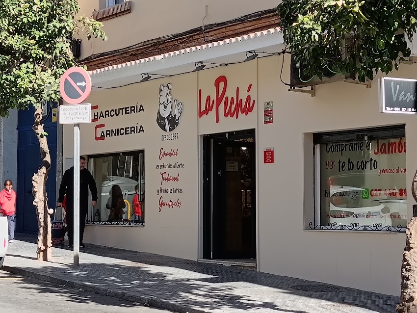 Charcutería Carnicería Jamonería La Pechá