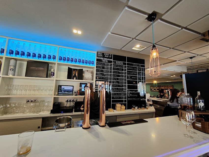 Restaurante «Mano Lenta»