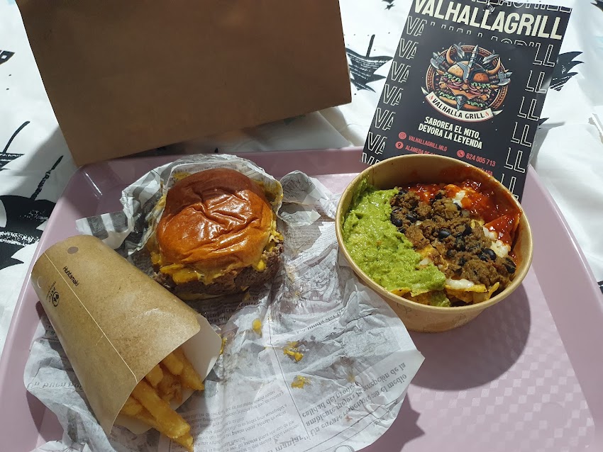Valhalla Grill Burger Capuchinos