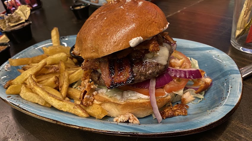 Burger Rock Station