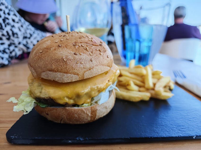 Altamarea Coffee & Wine bar