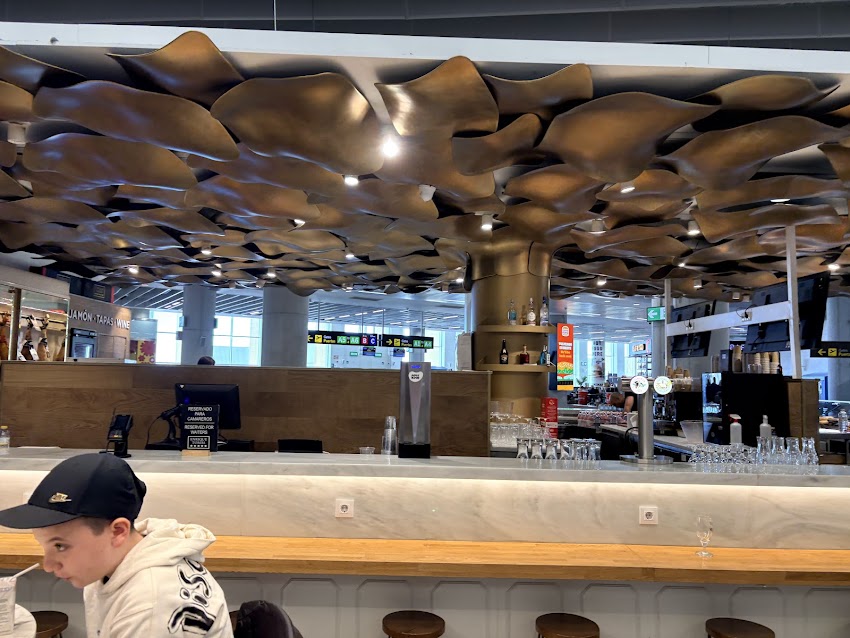 Enrique Tomás Food Market