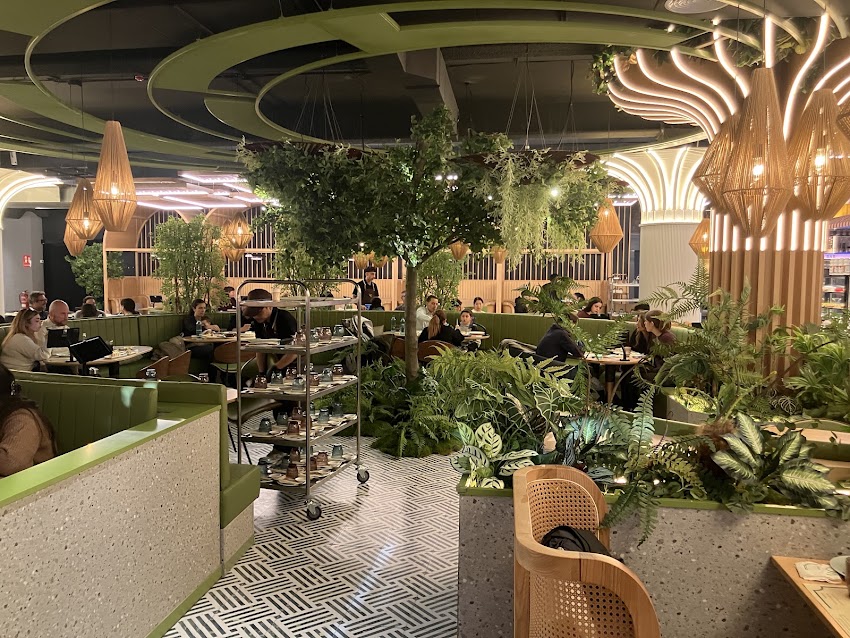 Worldeli Gastro Global & Sushi | Buffet Libre