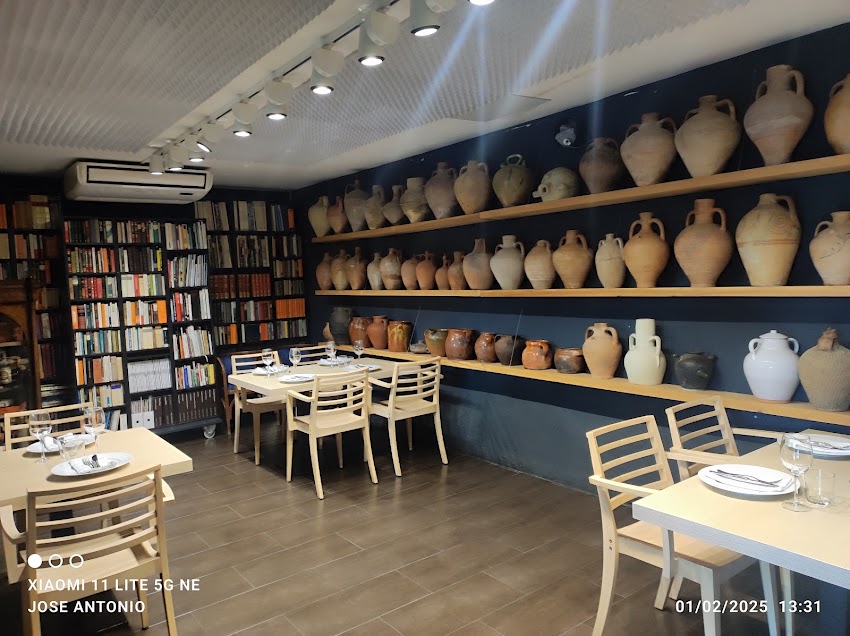 4 CANYES restaurant
