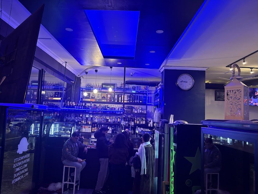 Otitanuz Bar